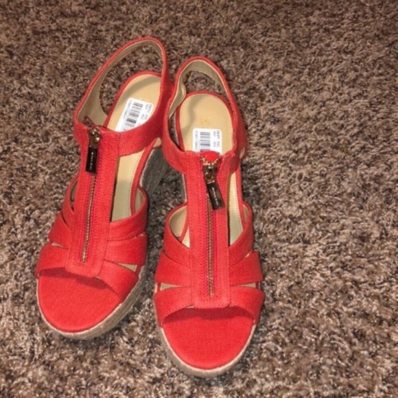 Michael Kors Berkley Platform Wedge Sandal - Picture 7 of 8